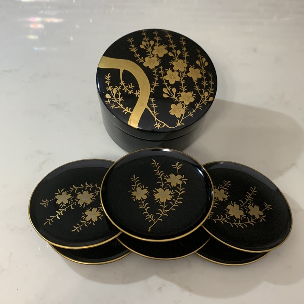Asian Vintage 8 Piece Black/Gold Lacquer Coaster Set